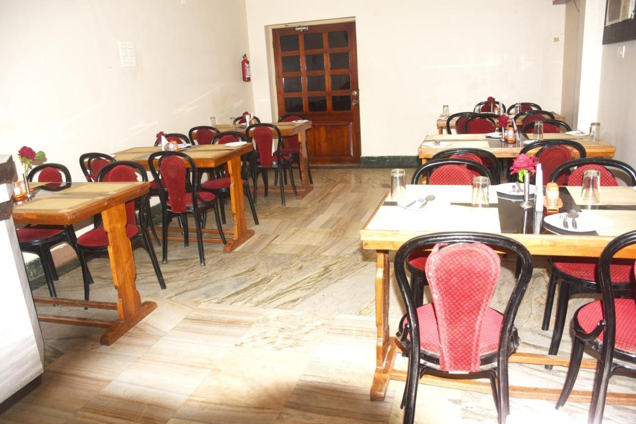 Hotel Trinath Nayagarh Bagian luar foto